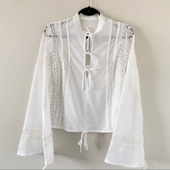 Tularosa Revolve Farrah Blouse Long Flare Sleeve Crochet Lace Ivory Size XS - Picture 4 of 16
